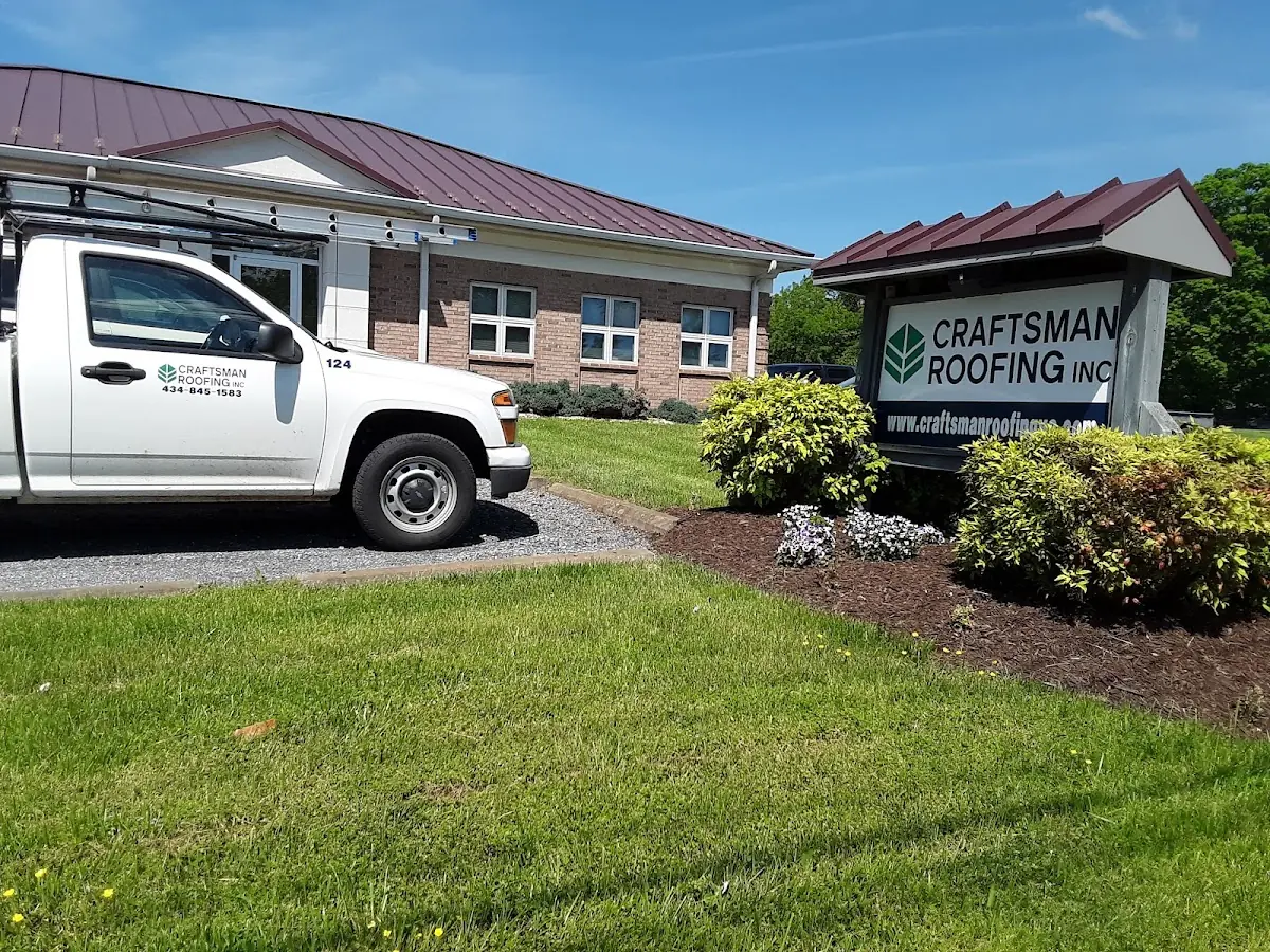 Quality Gutter & Downspout Repair by experienced craftsmen in Country Crossing
